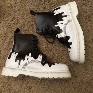 ULTRA RARE DR MARTENS 1460 PAINT DRIP